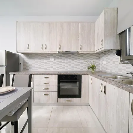 Antoneli Grove Апартаменты