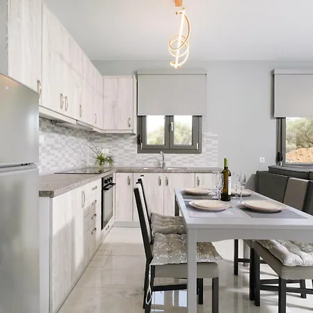 Apartament Antoneli Grove *