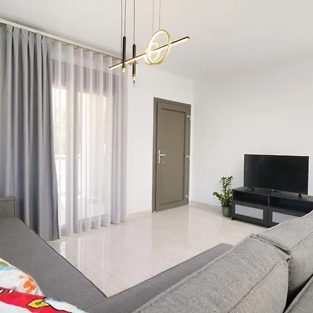 Apartament Antoneli Grove *